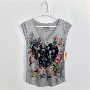 Decree Women Halloween T-shirt Skulls/ Heart Print Size S
